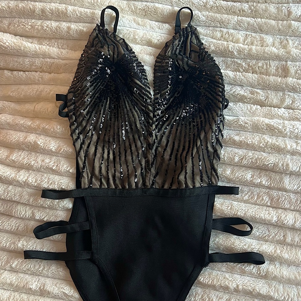 Sequin cutout bodysuit, size small